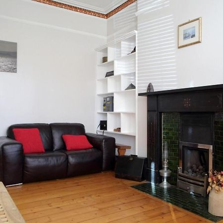 Central And Spacious 2 Bedroom Flat With Garden Edinburgh Dış mekan fotoğraf