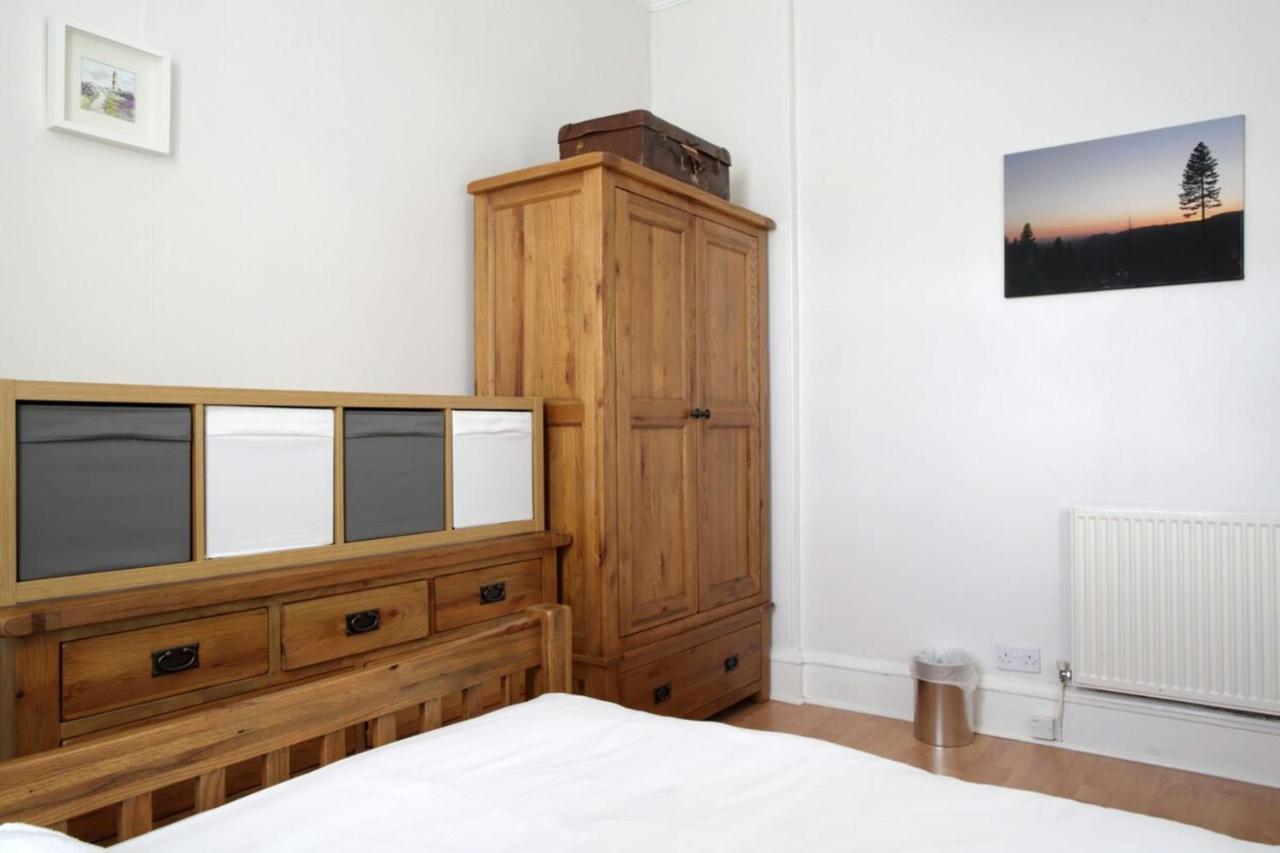 Central And Spacious 2 Bedroom Flat With Garden Edinburgh Dış mekan fotoğraf