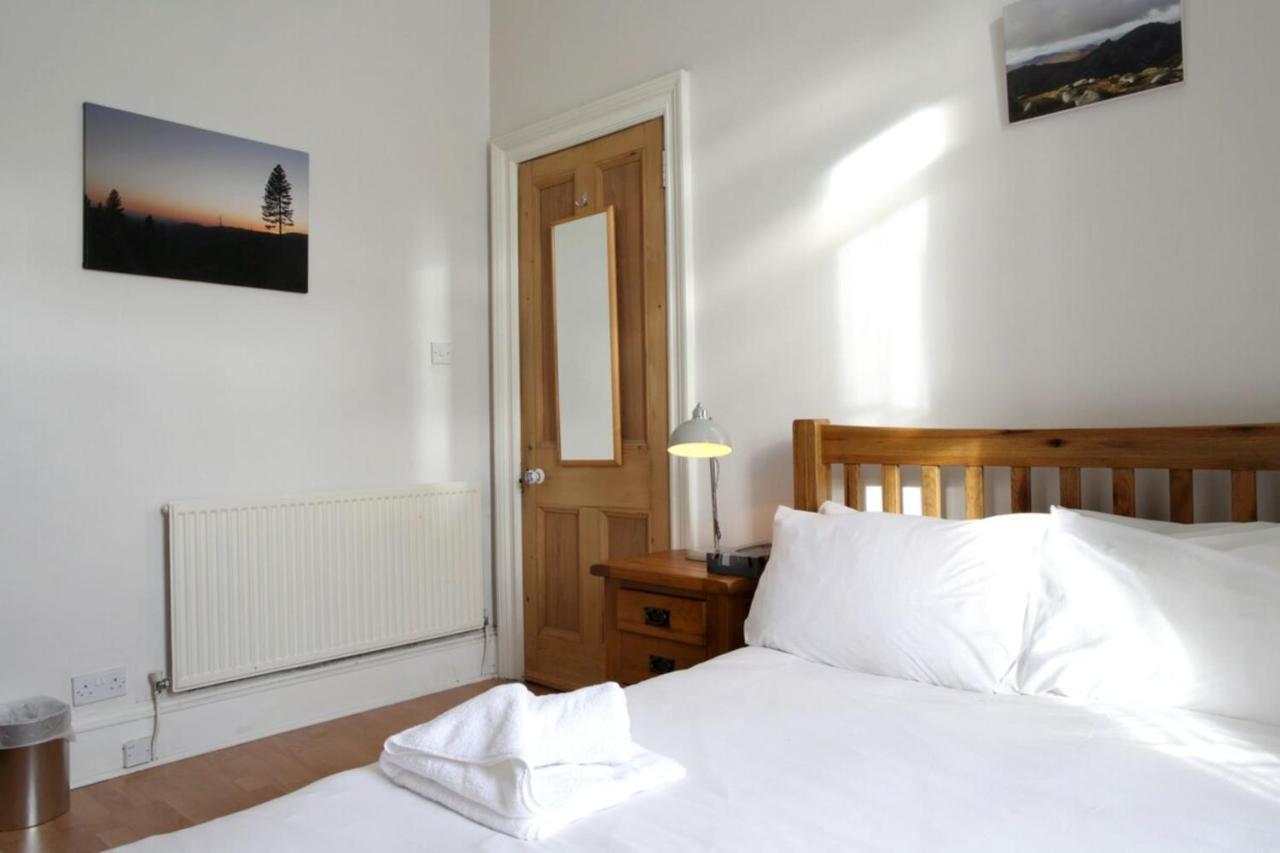 Central And Spacious 2 Bedroom Flat With Garden Edinburgh Dış mekan fotoğraf