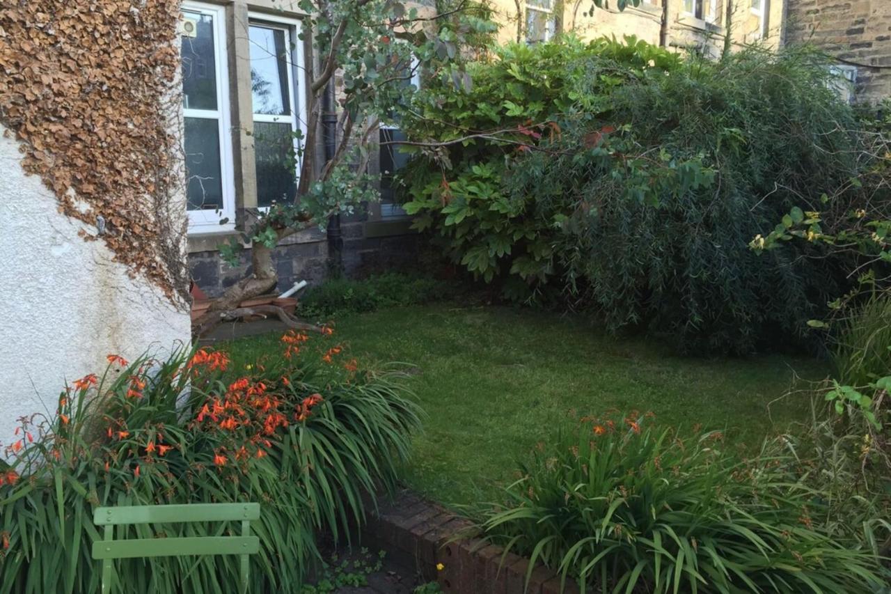 Central And Spacious 2 Bedroom Flat With Garden Edinburgh Dış mekan fotoğraf